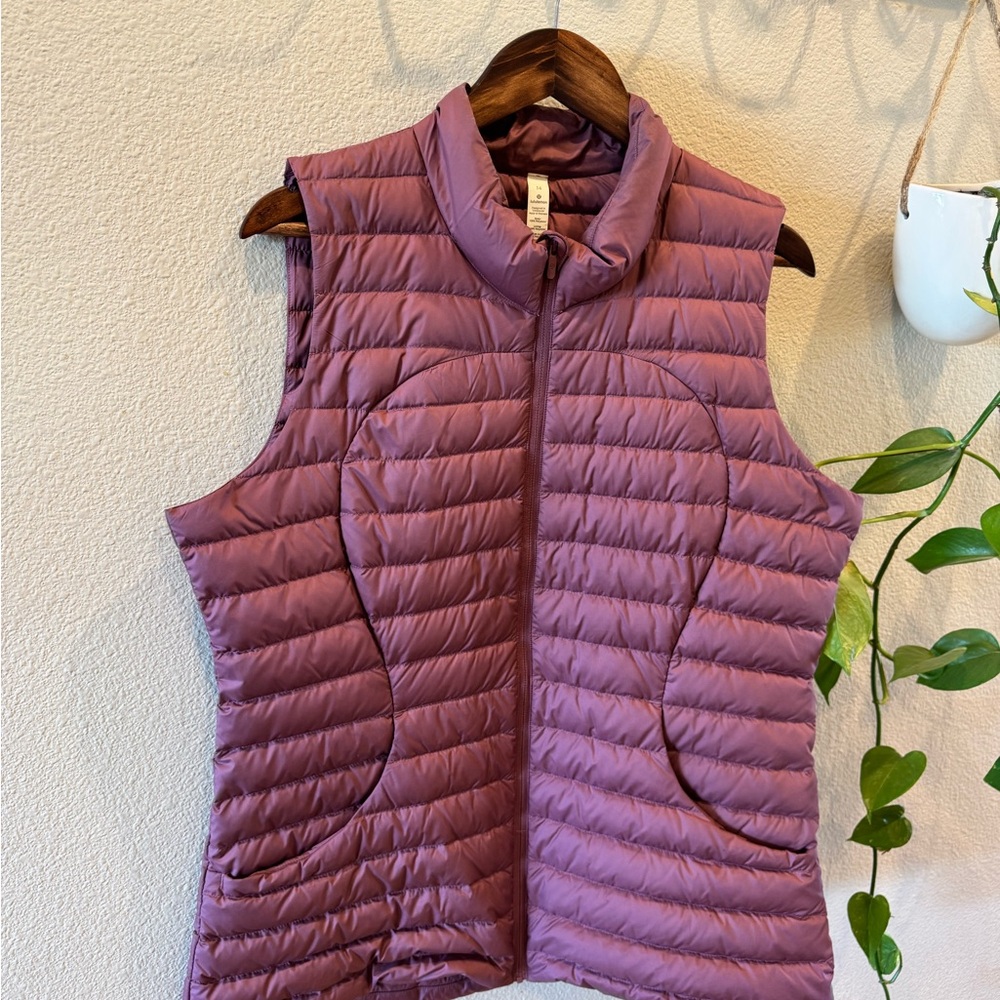 Lululemon Pack It Down Vest sz 14